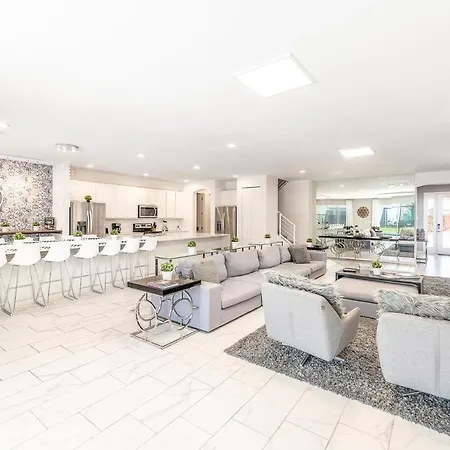 Stunning Home Near Disney